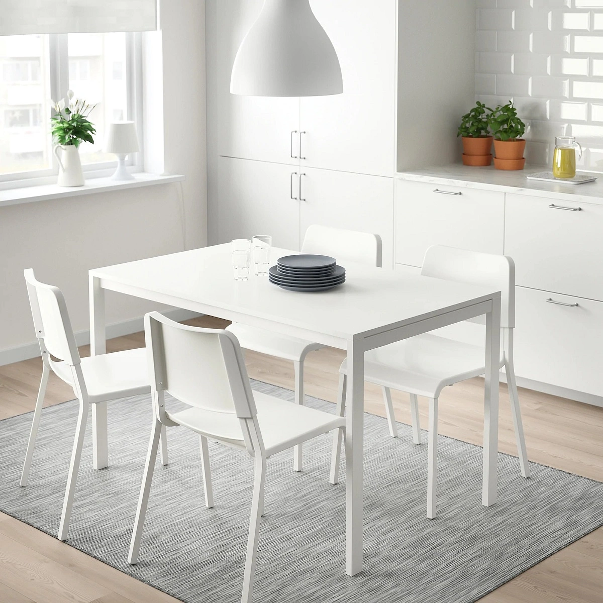 صندلی سفید IKEA مدل TEODORES