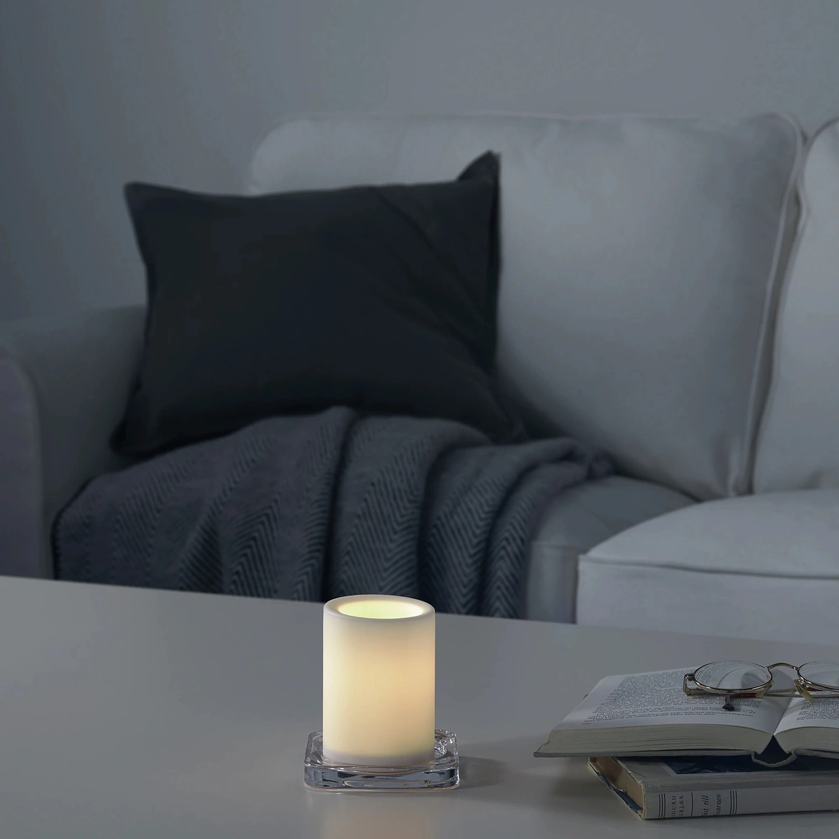 شمع  IKEA LED مدل MOGNAD