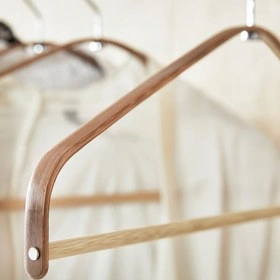 هنگر چوبی IKEA مدل HOSVANS